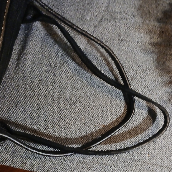 Gucci Black Monogram Handbag - Picture 9 of 16